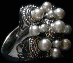 Pearl Cluster Ring